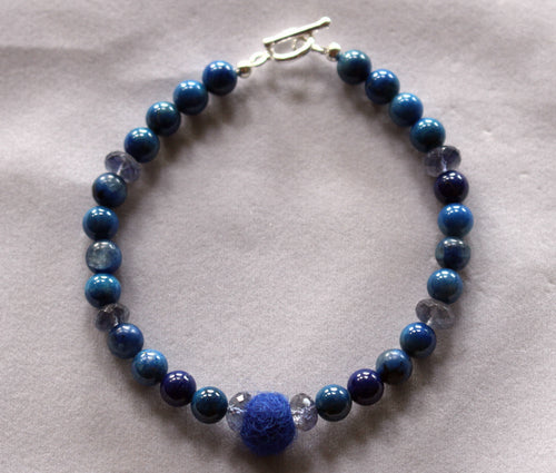 Diffuser bracelet